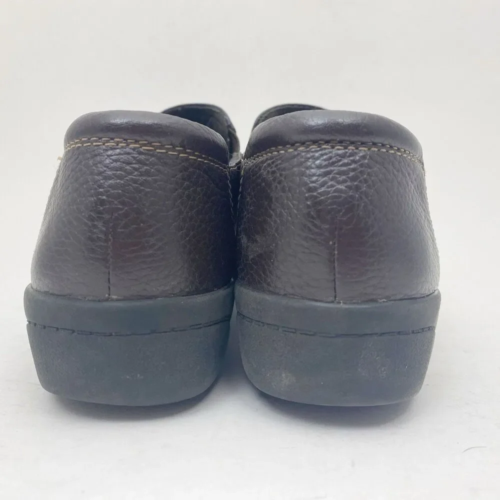 Clarks Collection Cheyn Madi Leather Button Slip On Loafers Womens 7.5M‎ Brown
